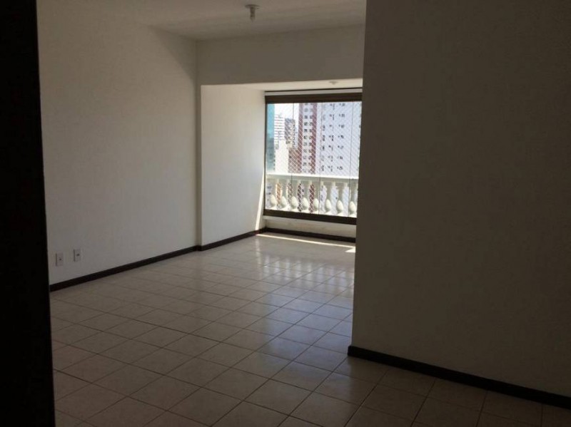 3 Quartos suite, dependência completa , 103 m² , 2 garagens .Pituba Ville