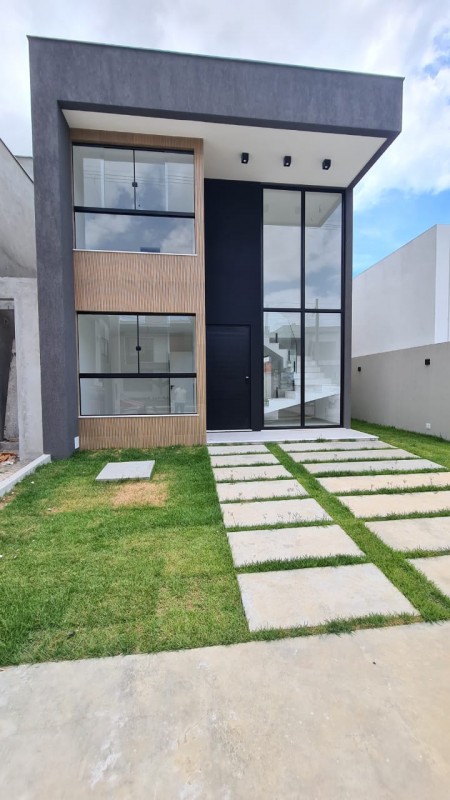 Casa duplex, 4 suítes ,148 m²,  3 garagens .Condomínio Villa Florença . Abrantes .Camaçari